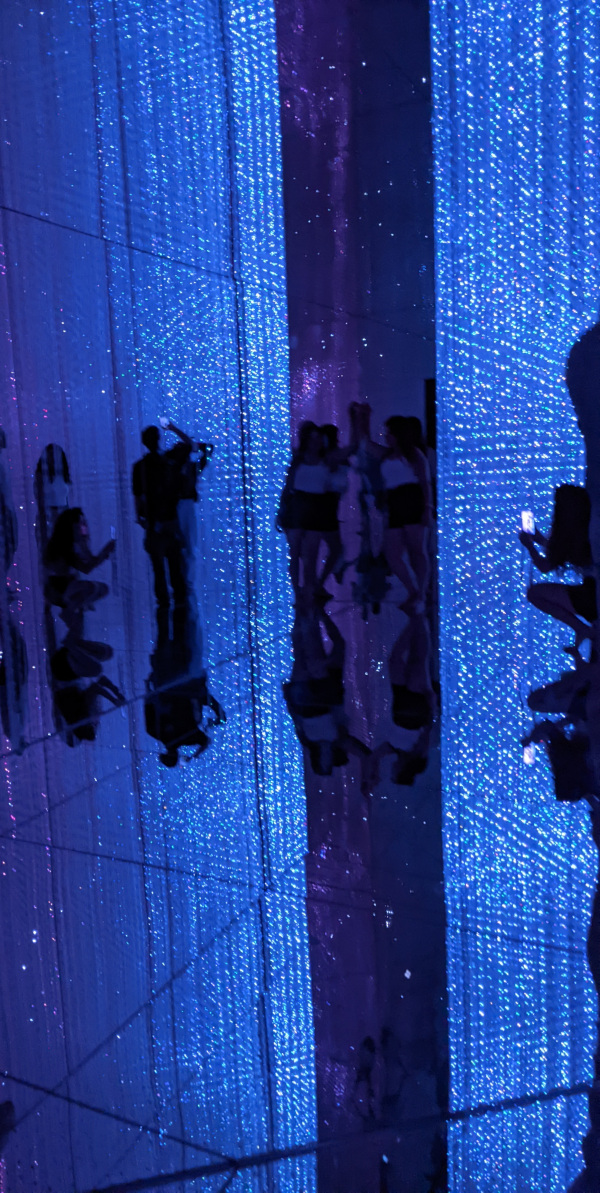 Teamlab, Inside