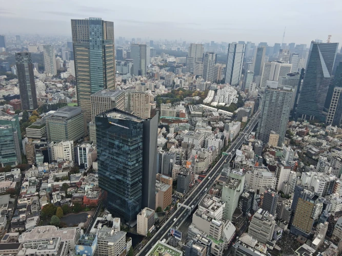 The Moon, view inside