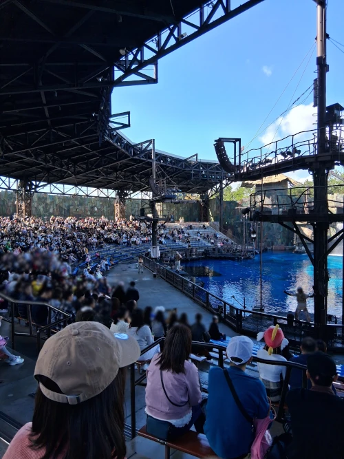 Osaka, Universal Studios Japan, Waterworld show