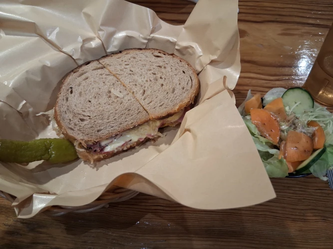 Yellow Deli, Reuben