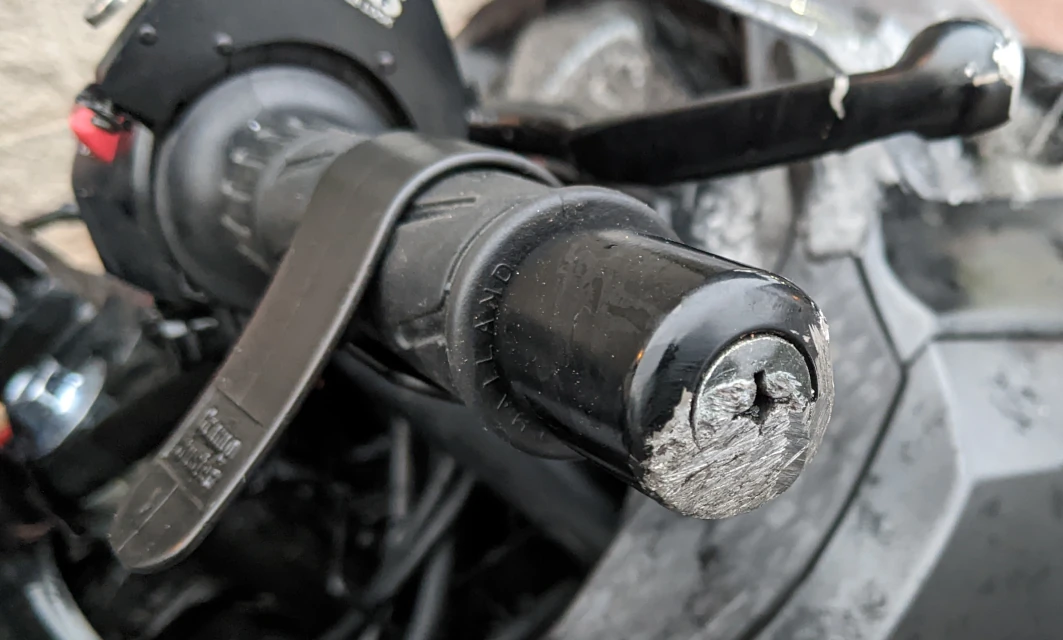 bent brake lever, ninja 300 accident at arizona