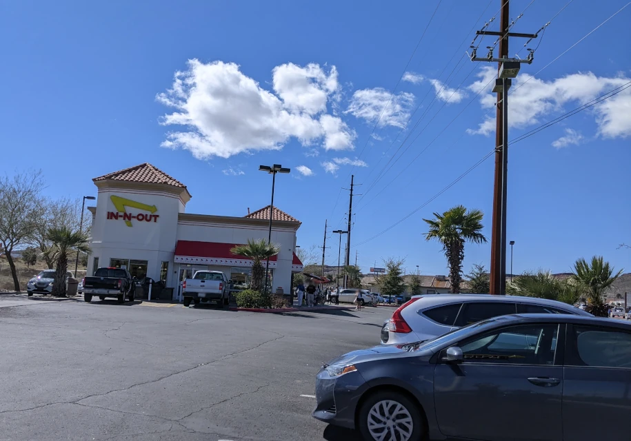 in-n-out burger at arizona