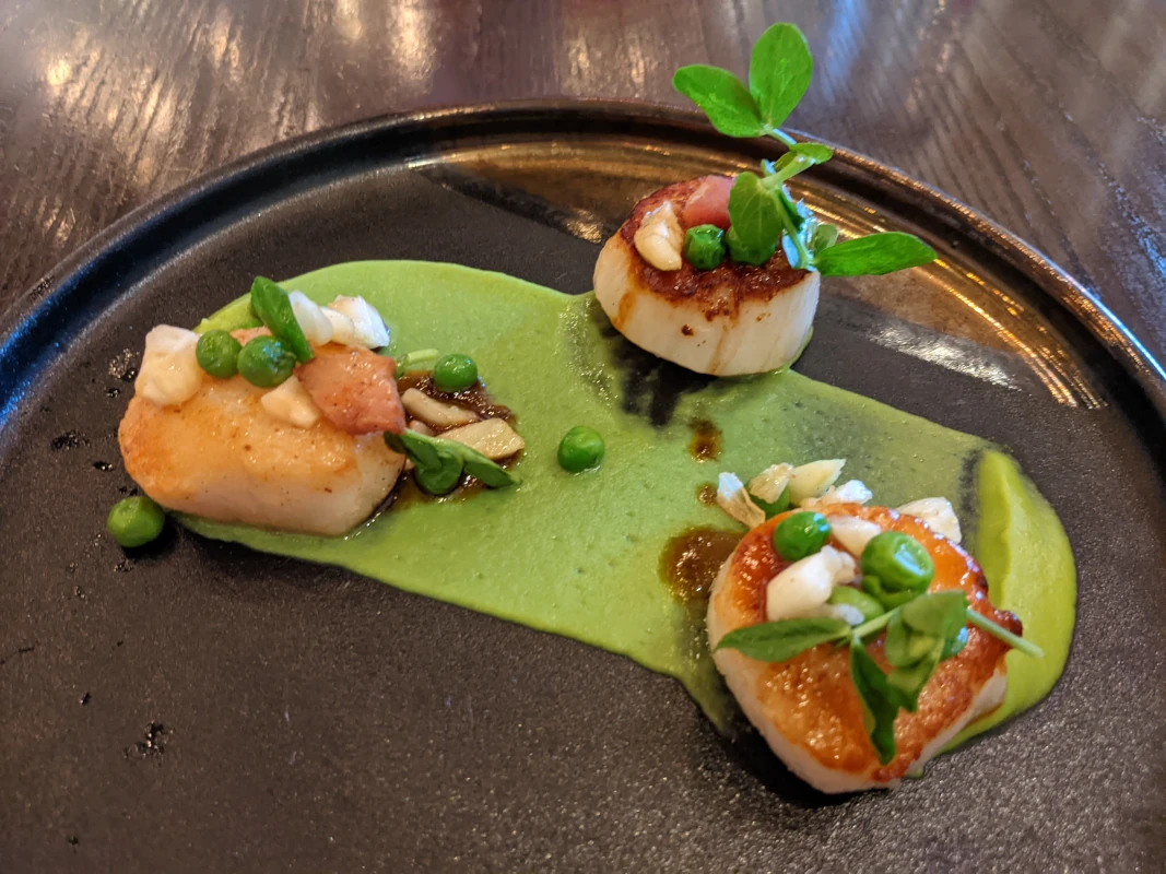 scallops at hell's kitchen