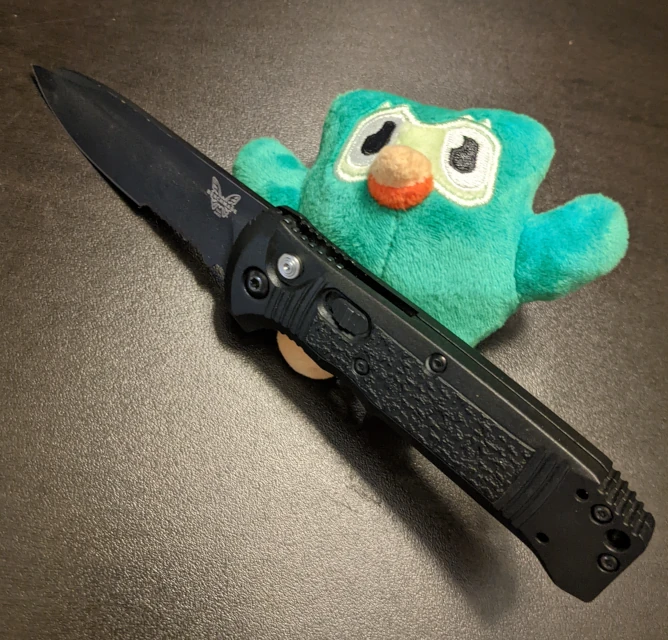 duo of duolingo persuading you to do lessons