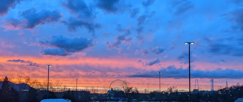 the island ferris wheel at sunset in pigeon forge
