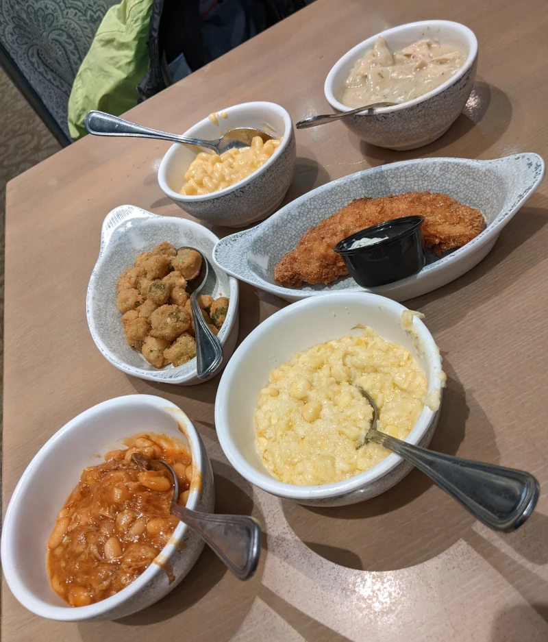 full meal in paula deen restaurant in pigeon forge