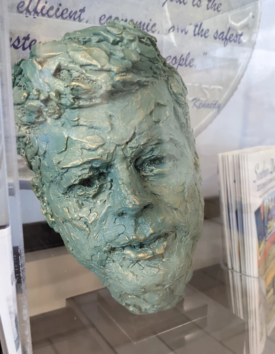 jfk statue at delaware